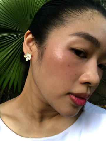 Florette Earrings - Ivory White